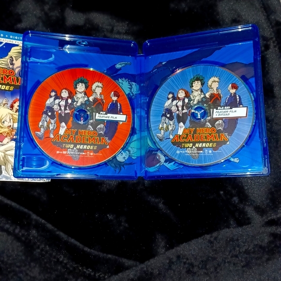 MY HERO ACADEMIA: TWO HEROES (BLU-RAY)(2021) - Picture 4 of 5